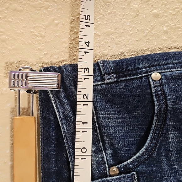 Judy Blue Straight Leg Jeans. - Picture 6 of 11